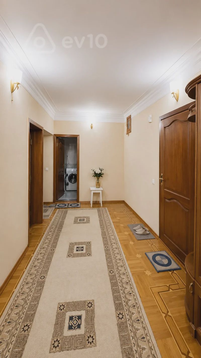 For sale: 3-room apartment (old building), 135 m² — Mənzil, Bakı (4)