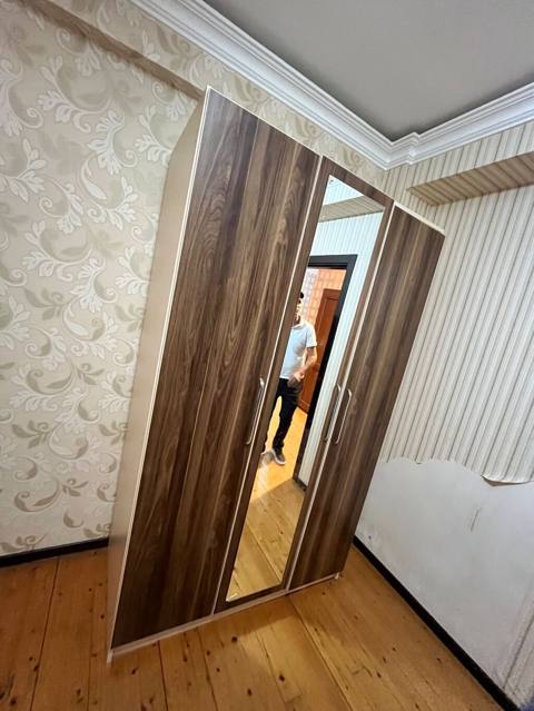 Dolab satılır ela veziyyetde heç bir effekti yoxdr 200 manat real — Баку