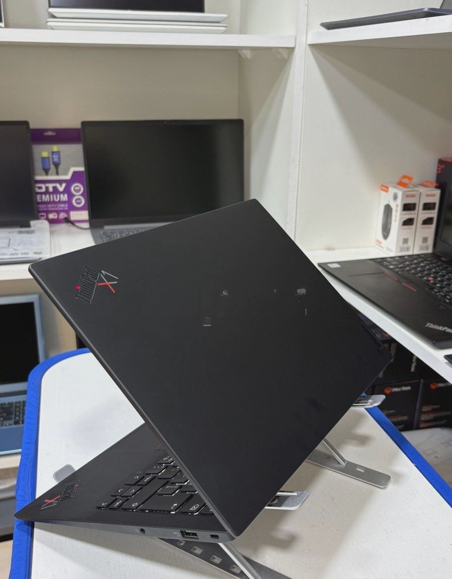 Notbuk Lenovo ThinkPad X1 Carbon — Noutbuklar, Bakı (4)