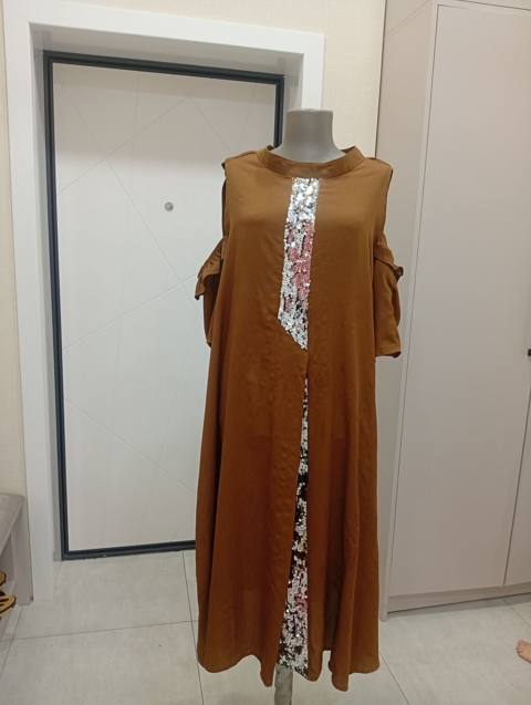 Qadın geyimi – uzun, sərbəst kəsimli tunika/kimono tipli don. - Rəng — 15 ₼ · Baku · Gündəlik paltarlar Qadın geyimi – uzun, sərbəst kəsimli tunika/kimono tipli don. - Rəng — Baku