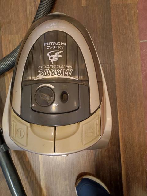 Hitachi CV-SH20V tozsoran - Güc: 2000W - Texnologiya: Cyclonic — Baku