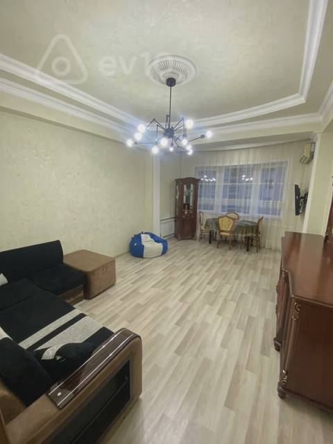 2 otaqlı mənzil, 102 m², Səməd Vurğun küçəsi — Баку