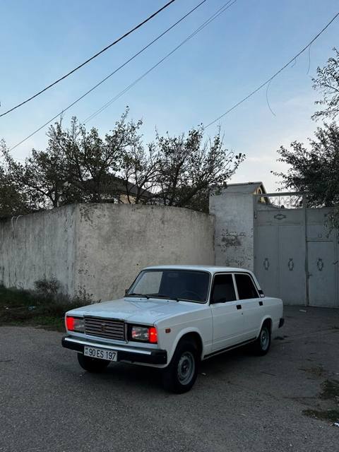 Lada (VAZ) 2107, 1.6 L, 2009 il, 49 271 km — 7 500 ₼ · Баку · Avtomobillər Lada (VAZ) 2107, 1.6 L, 2009 il, 49 271 km — Баку