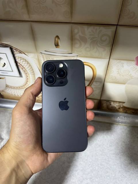 IPhone 15 Pro, 128 GB, Black Titanium, Simsiz şarj, Face ID, Sənədlərlə — 1 100 ₼ · Digah · Apple iPhone IPhone 15 Pro, 128 GB, Black Titanium, Simsiz şarj, Face ID, Sənədlərlə — Digah