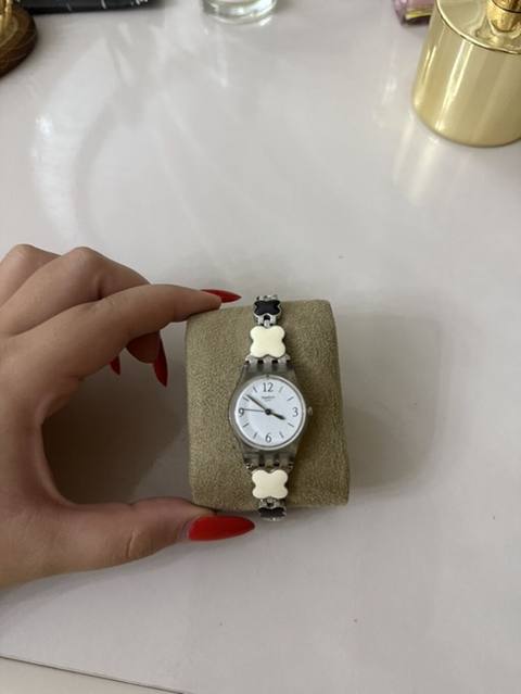 Swatch qadın qol saatı - Brend: Swatch (klipsdə və siferblatda loqo) — Baku