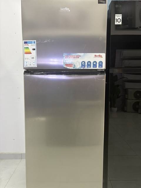 Berlin iki qapılı soyuducu (üstdə dondurucu) - Ümumi həcm: 360 L — 1 050 ₼ · Bakı · Soyuducular Berlin iki qapılı soyuducu (üstdə dondurucu) - Ümumi həcm: 360 L — Bakı