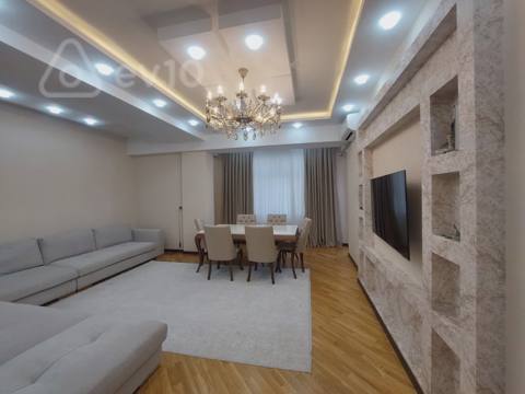 4 otaqlı mənzil, 175 m², Memar Əcəmi metrosunun yanı — Пәтер