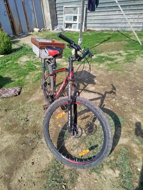 Yükdaşıma qutulu dağ velosipedi - 29 düym təkərlər, qalın protektorlu — 110 ₼ · Дигях · Dağ velosipedləri Yükdaşıma qutulu dağ velosipedi - 29 düym təkərlər, qalın protektorlu — Дигях