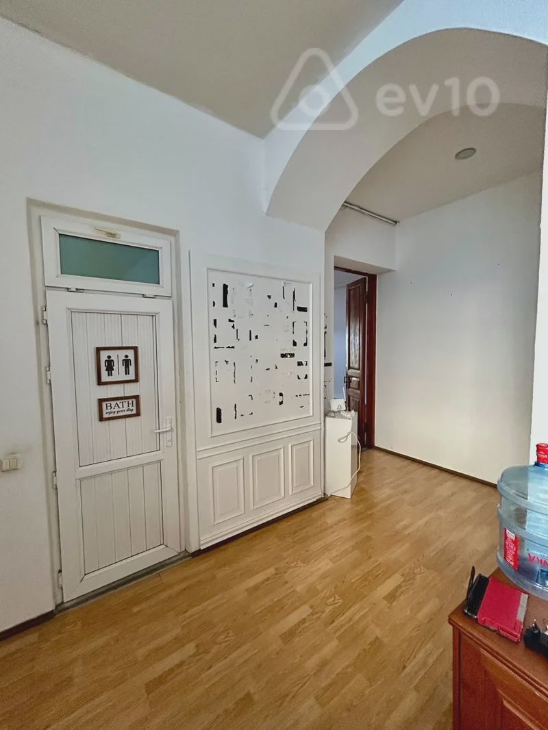 Ofis, 145 m², Icerı Seher — kirayə — Ofis, Bakı (12)