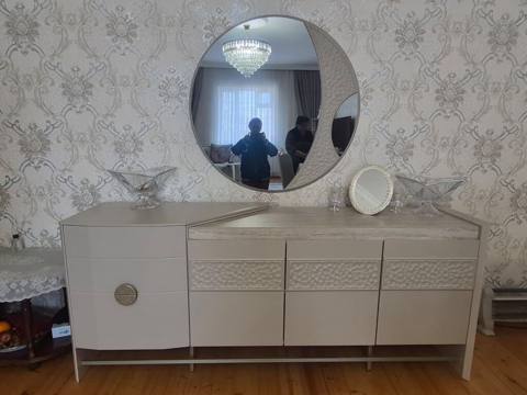 Kamot satılır Qiymet 400 azn.Ünvan Sumqayit (1069) Elmira x — 400 ₼ · Mehdiabad · Komodlar və tumbalı Kamot satılır Qiymet 400 azn.Ünvan Sumqayit (1069) Elmira x — Mehdiabad