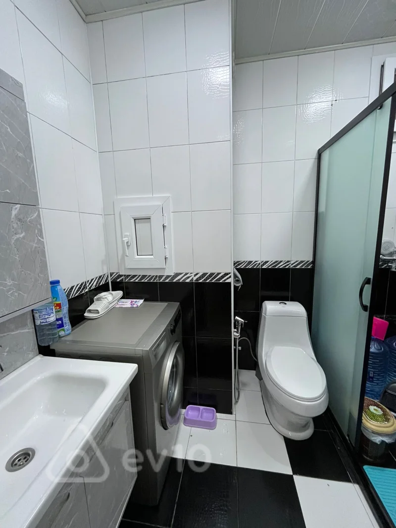 For sale: 2-room apartment (old building), 55 m² — Mənzil, Bakı (8)