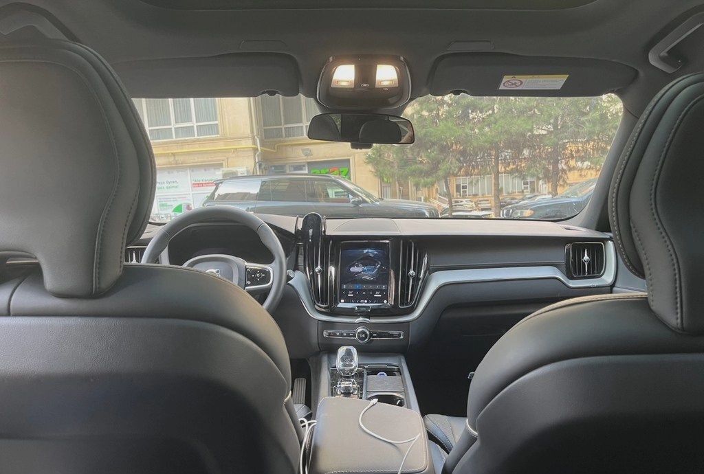 Volvo XC60, 2025 il, 5200 km, 2 L 88-DX-184 — Avtomobillər, Bakı (8)