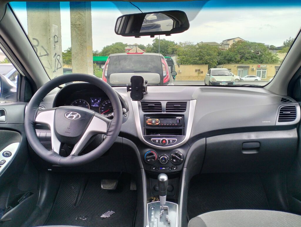 Hyundai Accent, 2011, 380 000 km 90-LA-908 — Avtomobillər, Bakı (7)