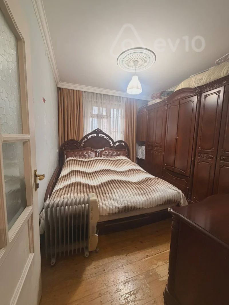 For sale: 3-room apartment (old building), 70 m² — Mənzil, Bakı (3)