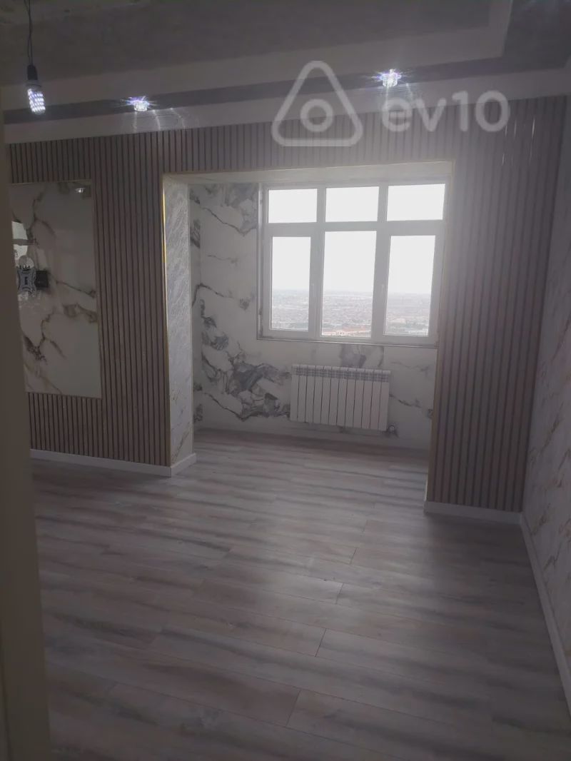 For sale: 2-room apartment (old building), 57 m² — Mənzil, Bakı (2)