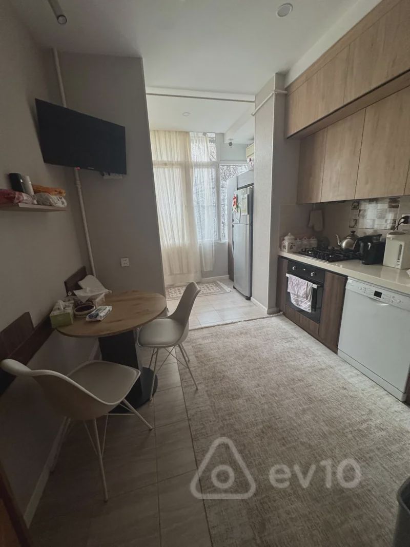 3 otaqlı mənzil, 80 m², 28 May — Mənzil, Bakı (3)