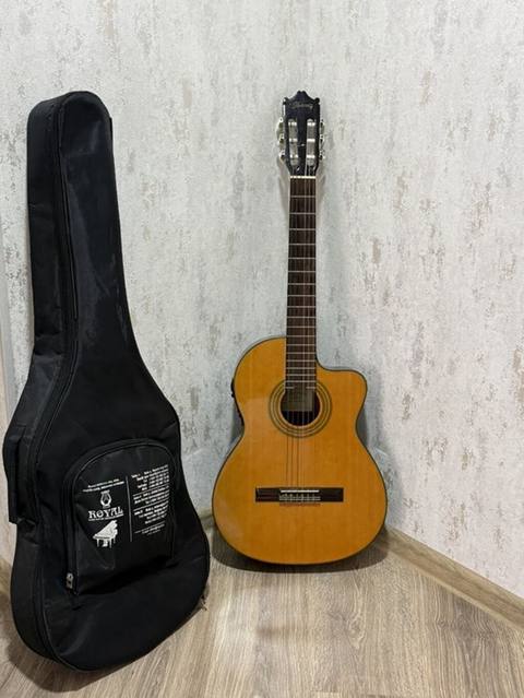 Gitara ideal işləyir. Royaldan alınıb. Cızıqlarına görə cüzi endirim — 190 ₼ · Bakı · Gitarlar və digər simli alətlər Gitara ideal işləyir. Royaldan alınıb. Cızıqlarına görə cüzi endirim — Bakı