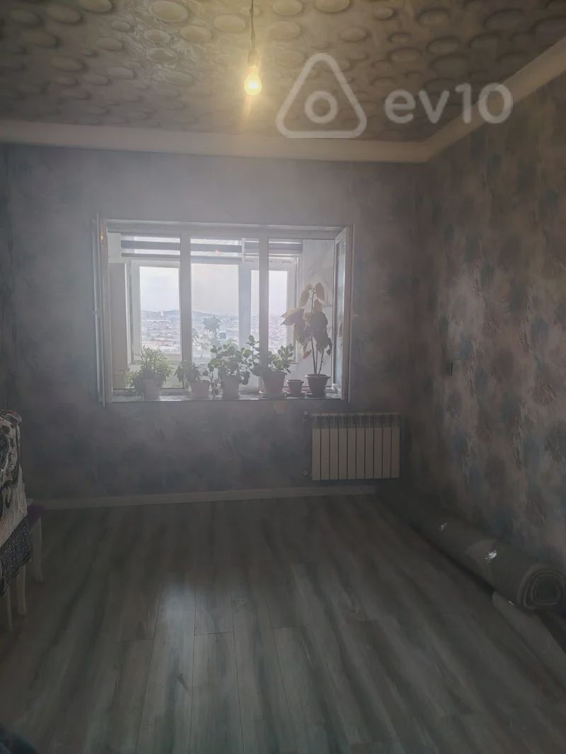 For sale: 2-room apartment (old building), 57 m² — Mənzil, Bakı (5)