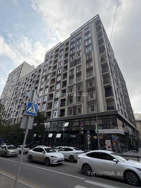 Satılır 3 otaqlı Bina evi menzil (Yeni tikili), 137 m², Nərimanov rayonu — Baku