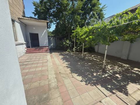 4 otaqlı həyət evi, 100 m², 205 ci qəsəbə — kirayə — 700 ₼ · 4 комн. · 100 м² · 1 сот. · Баку, Nərimanov · Ev, villa 4 otaqlı həyət evi, 100 m², 205 ci qəsəbə — kirayə — Баку