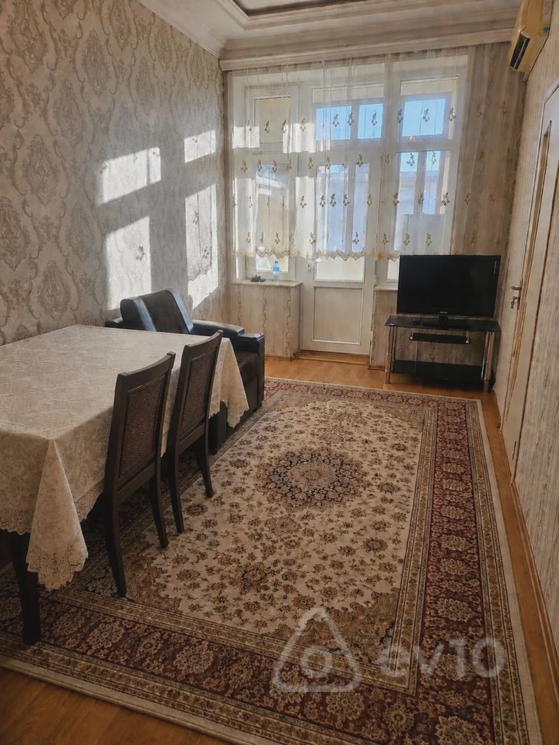 For sale: 2-room apartment (old building), 40 m² — Mənzil, Bakı (2)