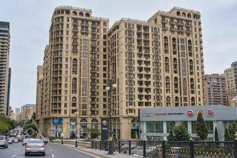 3 otaqlı mənzil, 180 m², Üzeyir Hacıbəyov küçəsi — kirayə — Vüsal Bəy