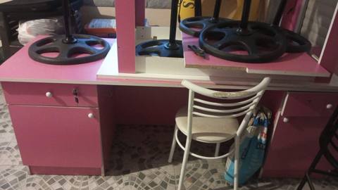 Düz masa, Siyirməli, Polkalı, Sadə laminat — 200 ₼ · Digah · Salon mebeli Düz masa, Siyirməli, Polkalı, Sadə laminat — Digah