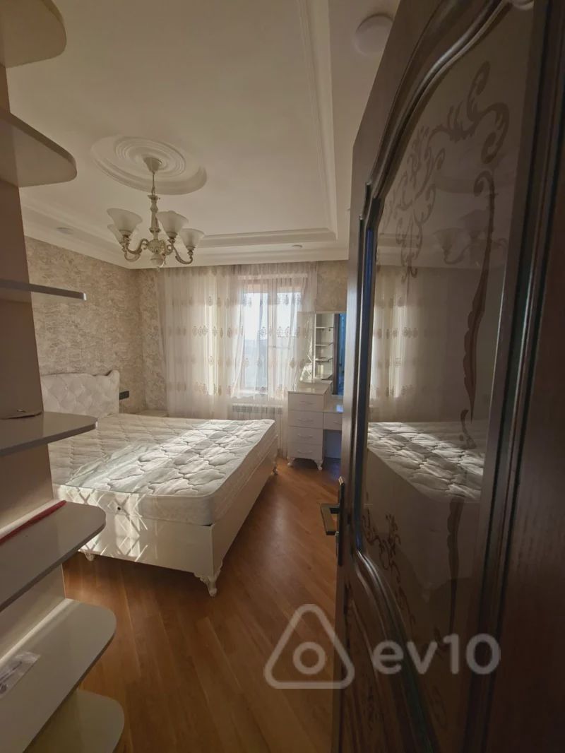 For rent: 2-room apartment (old building), 75 m² — Mənzil, Bakı (3)