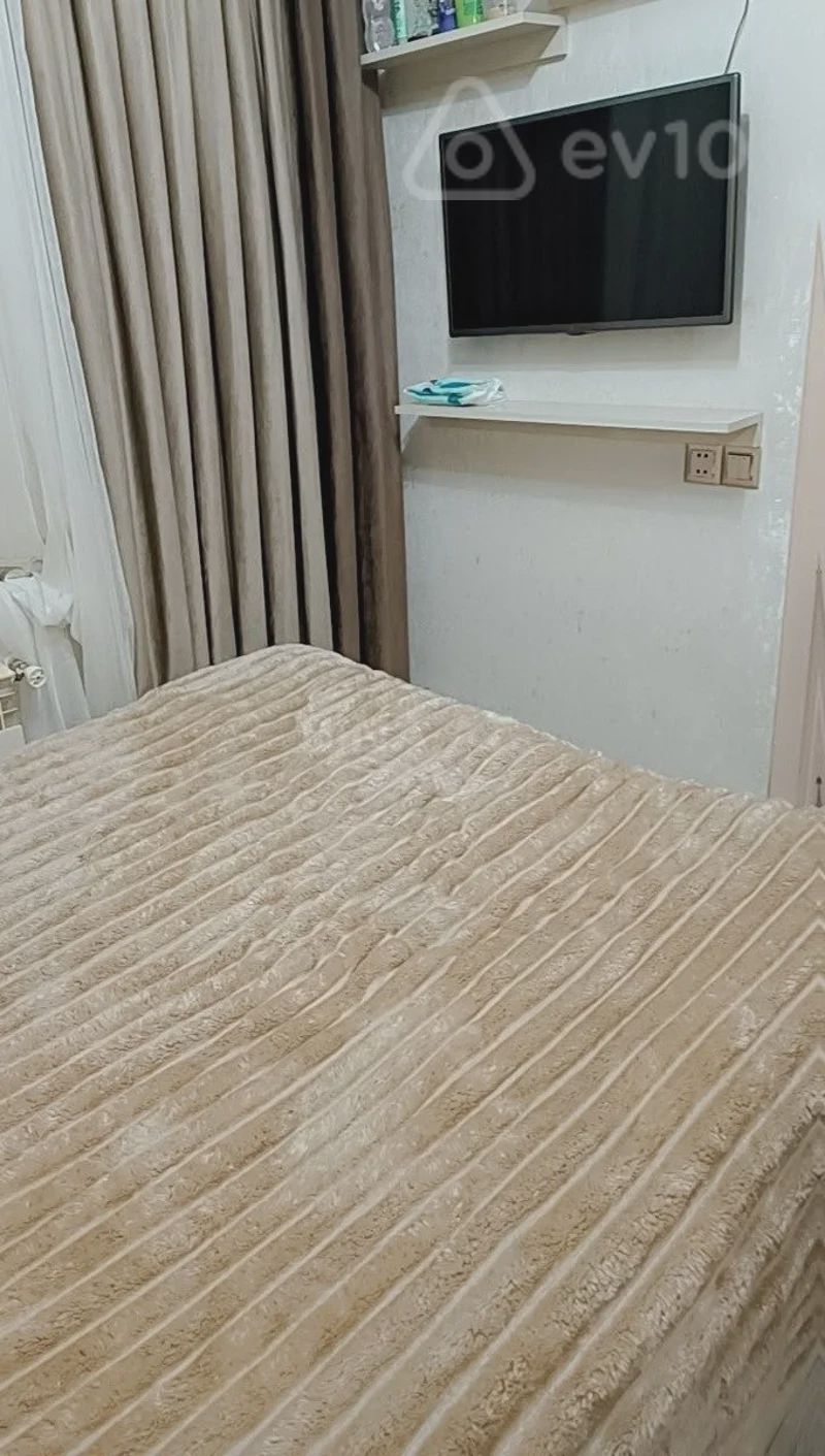 For rent: 2-room apartment (old building), 60 m² — Mənzil, Bakı (5)