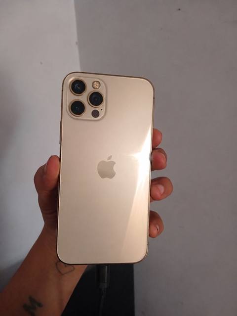 IPhone 12 Pro, 256 GB, Qızılı, Face ID — 640 ₼ · Barda · Apple iPhone IPhone 12 Pro, 256 GB, Qızılı, Face ID — Barda