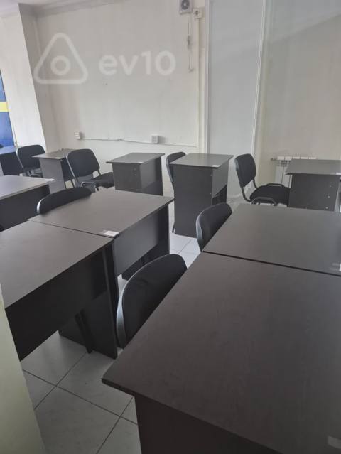 Obyekt, 200 m², Məhəmməd Hadi küç. — kirayə — Baku