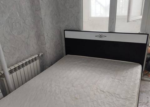 Embawood taxt - Ölçü: 1.60 m en, 2.00 m uzunluq - Rəng: qara-ağ — Mebel