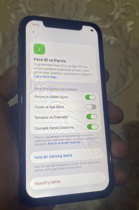 IPhone 11, 64 GB, Qara, Face ID — 180 ₼ · Хырдалан · Apple iPhone IPhone 11, 64 GB, Qara, Face ID — Хырдалан