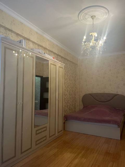 Yeni Günəşli Massiv D, 1 otaqlı, Yeni tikili, 44 kv. m — İnvest Home — ბინა