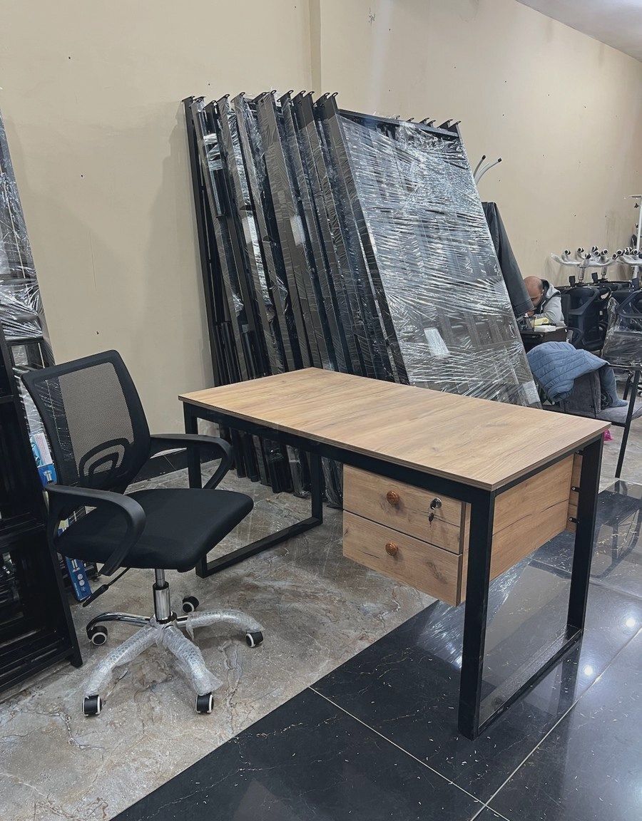 Ofis masası Qəhvəyi rəng — Ofis mebeli, Bakı (3)