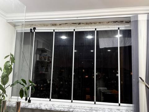 Cam balkon satilir 3.71-1.80 ölçüdə heç bir problemi yoxdur 500 azn — NigAz mebel 🖤 — Təmir və tikinti (Mallar)