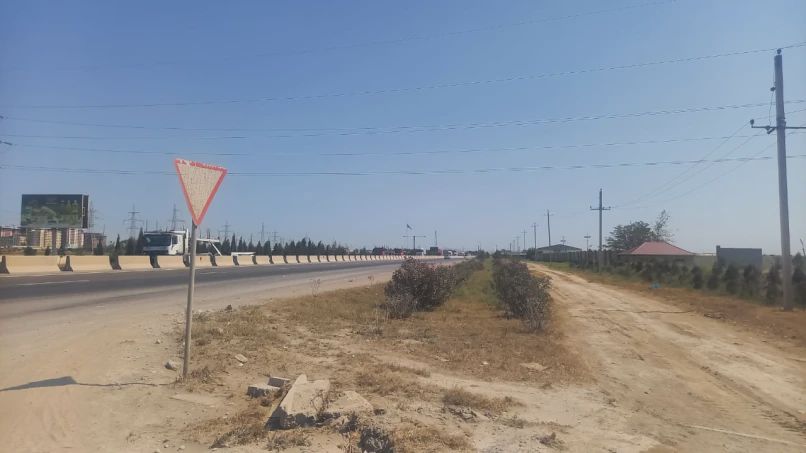 For sale: 4-room commercial property, 6 000 m² — Əmlak, Bakı (8)
