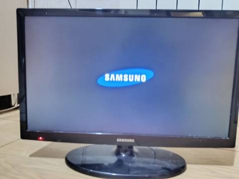 Samsung LED televizor 50 manata satılır - Ekran diaqonalı — Электроника