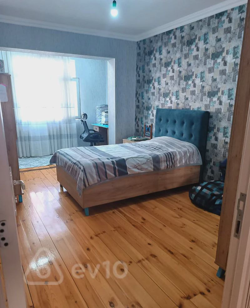 For sale: 4-room apartment (old building), 120 m² — Mənzil, Bakı (3)