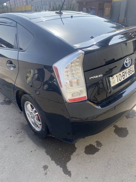 Toyota Prius: 1.8 l 2010 il — 15 400 ₼ · Баку · Avtomobillər Toyota Prius: 1.8 l 2010 il — Баку