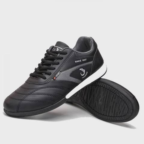 Gözə, dəblil və rahat kişi idman ayaqqabısı — Sneakers (Men's shoes)