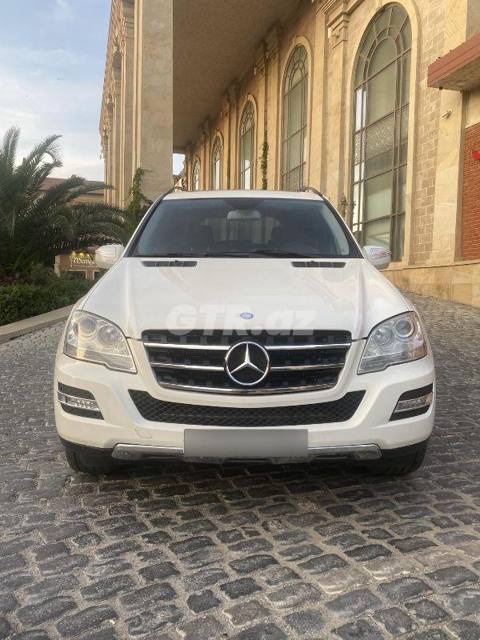 Mercedes ML 350 3.5 L, 2009, 207 413 km — Баку