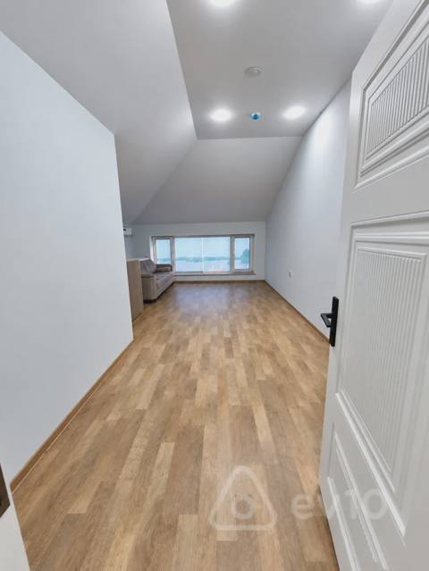 Obyekt, 130 m², Qara Qarayev Metrosu — kirayə — Baku