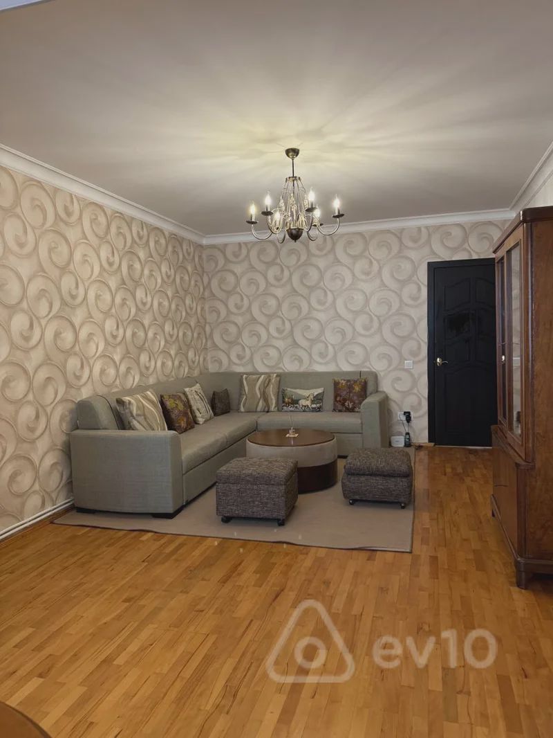 For rent: 2-room apartment (old building), 70 m² — Mənzil, Bakı (3)