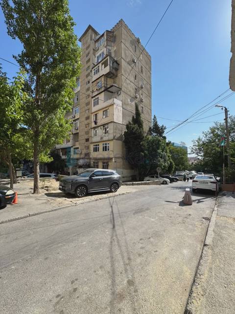 Satılır: 2 Otaq, Köhnə tikili, Yasamal r., 60.00 m² — Пәтер