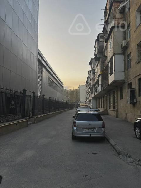 2 otaqlı mənzil, 44 m², Aqaneymətullah Araz marketin yaxinliqi — Баку