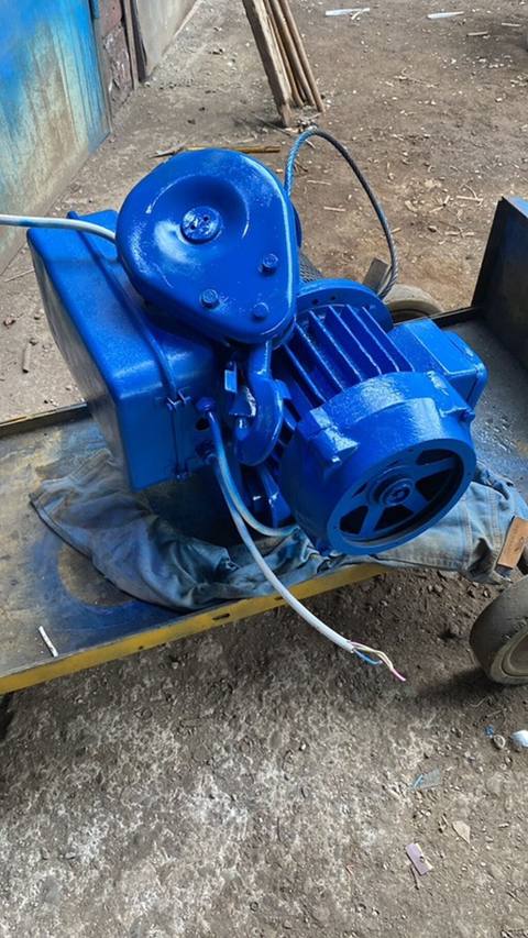 Məhsul: Elektrik troslu vinç (elektrik hoist) Təsvir: - Güclü — 1 500 ₼ · Bakı · Konveyer və transportyorlar Məhsul: Elektrik troslu vinç (elektrik hoist) Təsvir: - Güclü — Bakı
