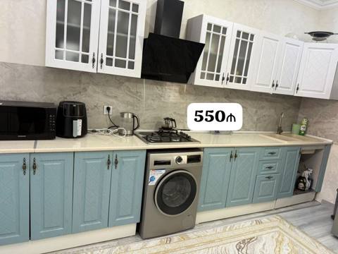 Mdf mətbəx mebeli 550₼. Ölçü 4m. Üzəri tökmə mərmərdir.Üzərində qaz — Baku