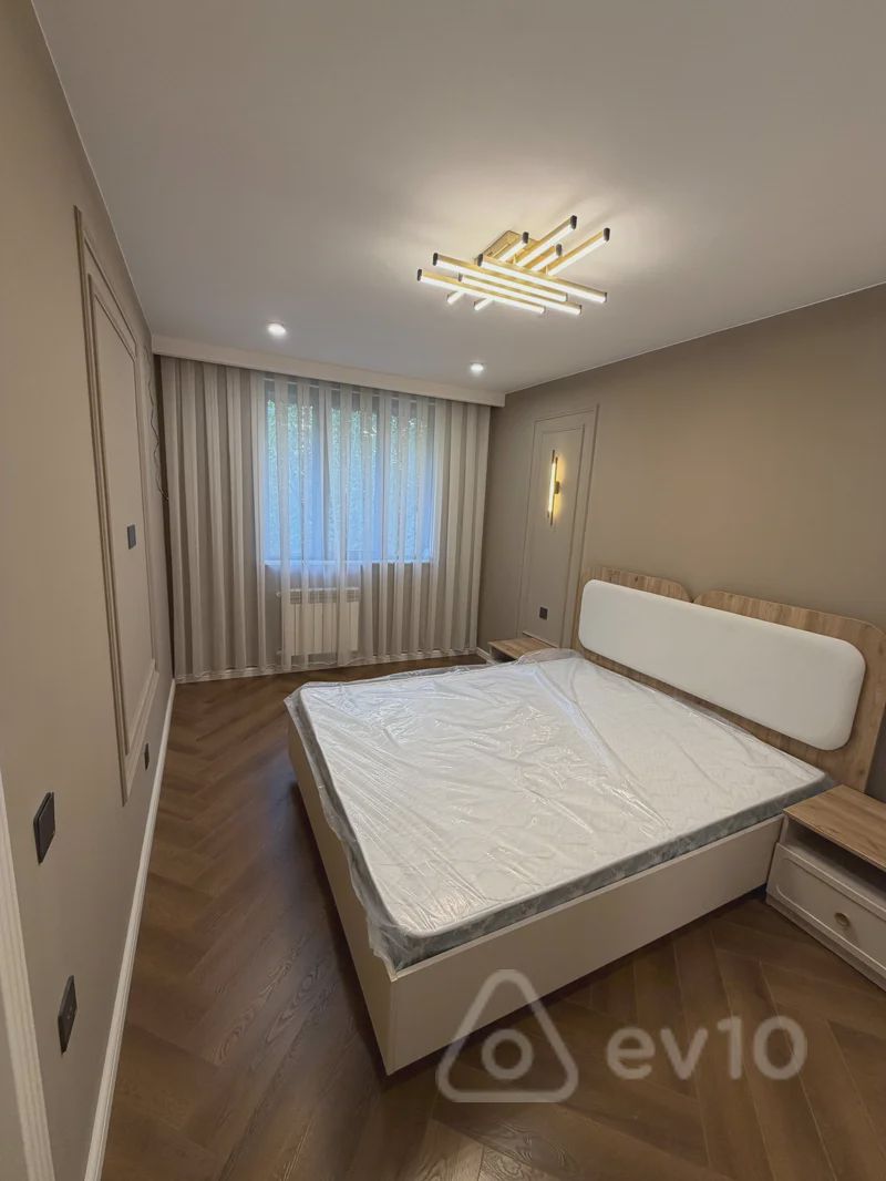 For rent: 3-room apartment (old building), 75 m² — Mənzil, Bakı (4)