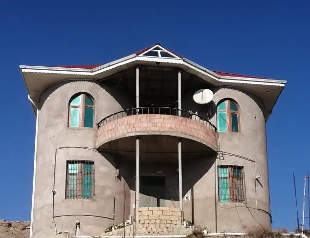10 otaqlı Həyət evi satılır Qaradağ r., Bakı — 101 000 ₼ · 5+ бөлме · 172 m² · 4 сотық · Баку, Qaradağ · Ev, villa 10 otaqlı Həyət evi satılır Qaradağ r., Bakı — Баку